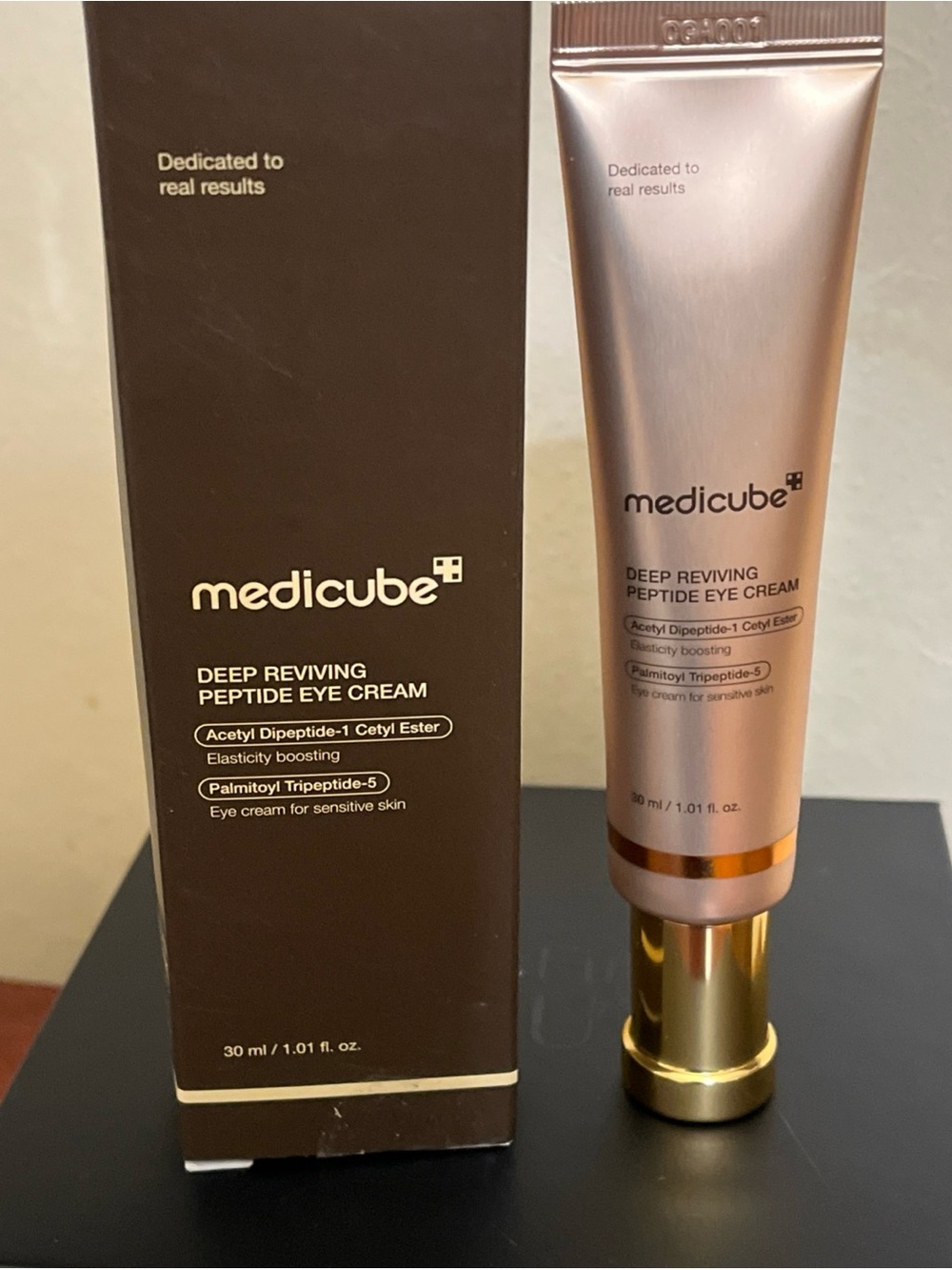 Medicube deep reviving peptide eye cream